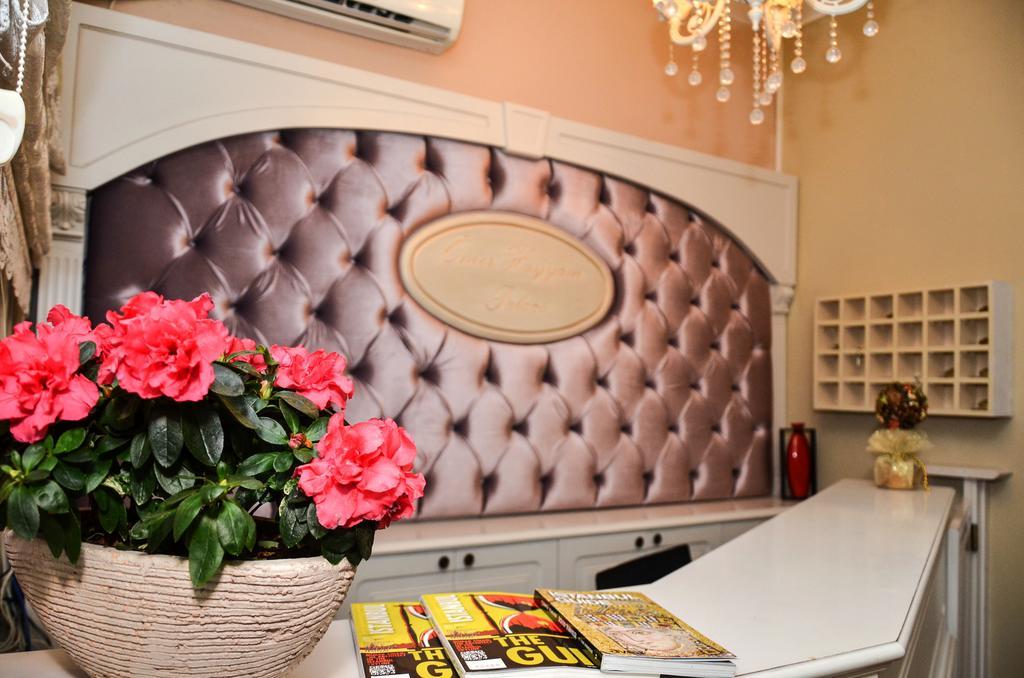 Omer Hayyam Suites Istanbul Exterior photo