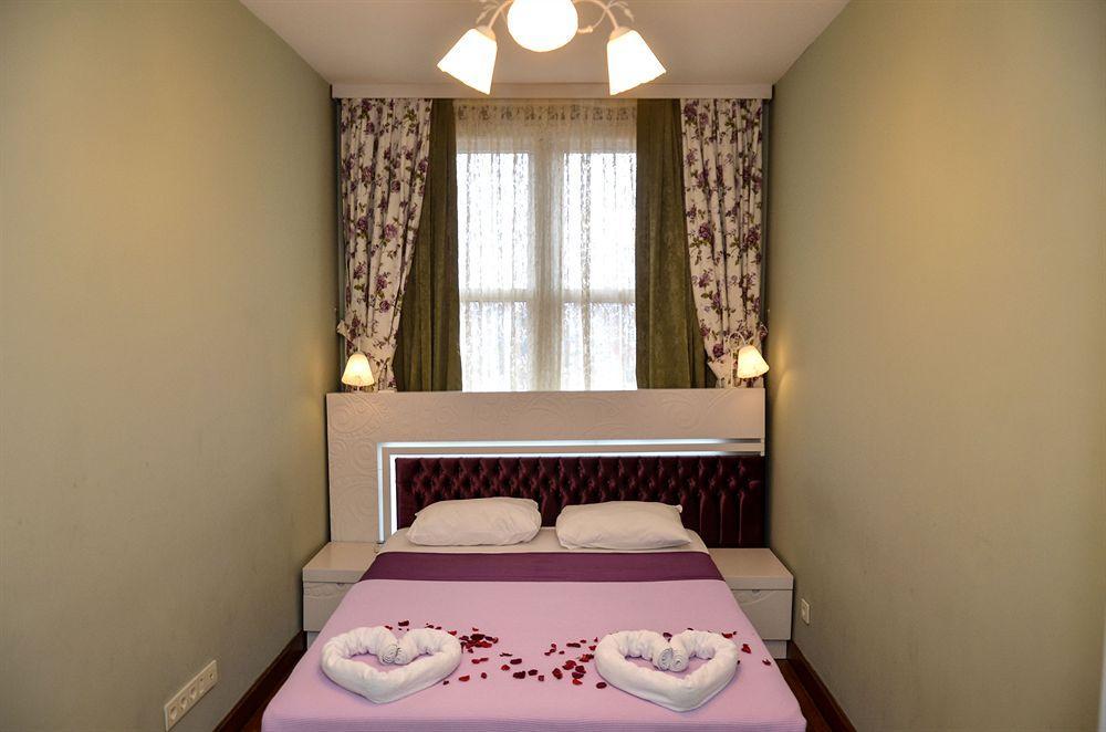 Omer Hayyam Suites Istanbul Exterior photo